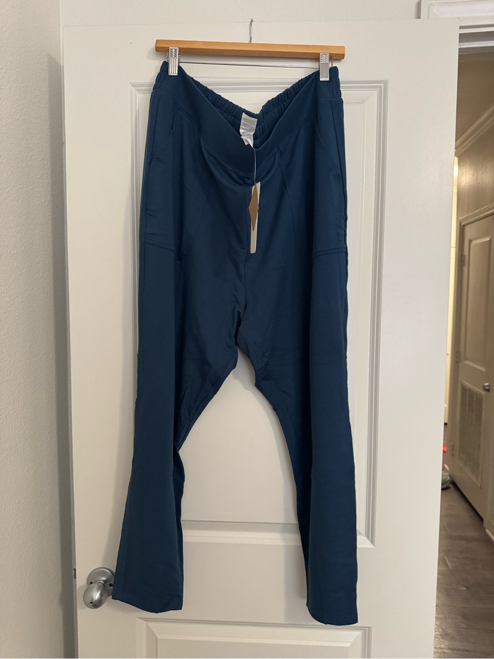 Fabletics Navy Blue Women's Jogger Pants